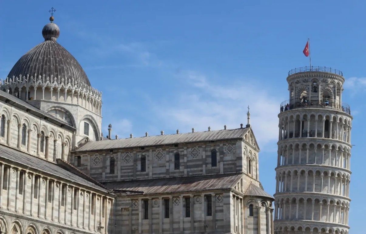 Torre de Pisa e Duomo, Toscana, Italia. Fotografia autoral por Luan Rodrigues.